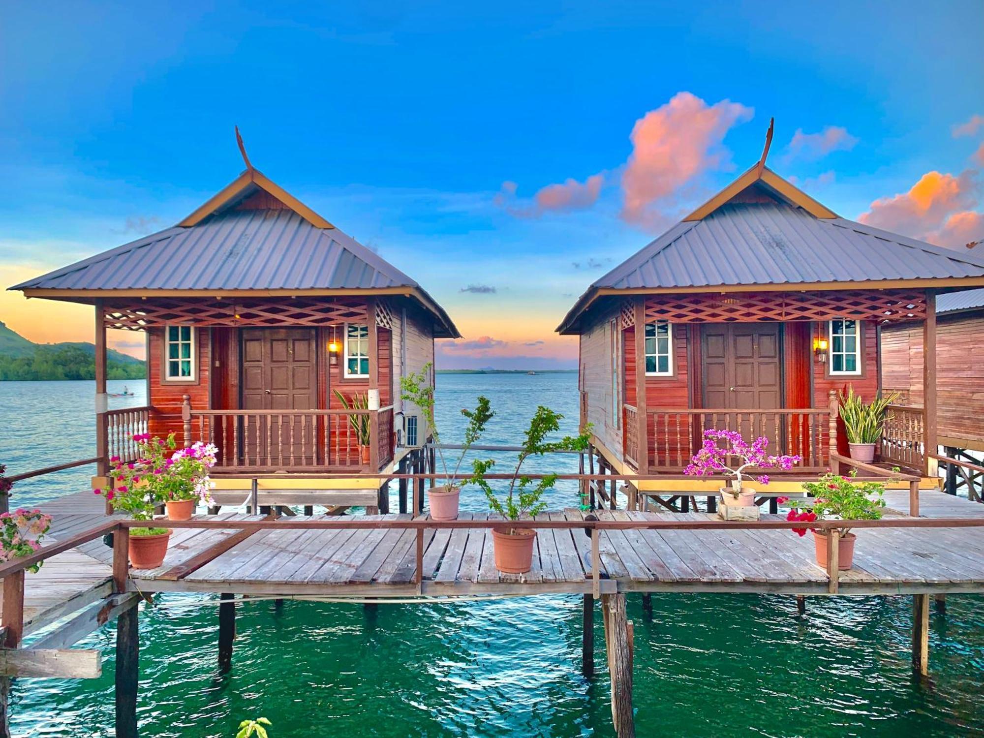 Parapat Water Village Resort Semporna Buitenkant foto